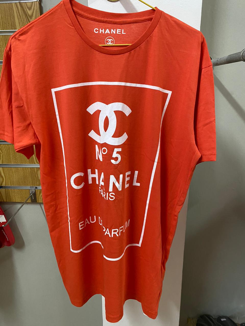 Chanel - T-shirt